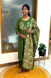 Printed green symphony 548C