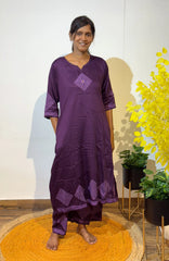 Solid in geometry- Violet 529B