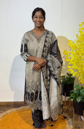 Geometric fantasy- Black 505A