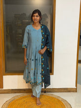 Kavinya 1073B