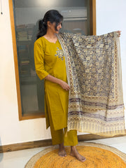 Hamsavarna 850