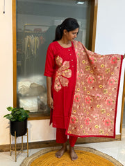 Flora red 596