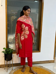 Flora red 596