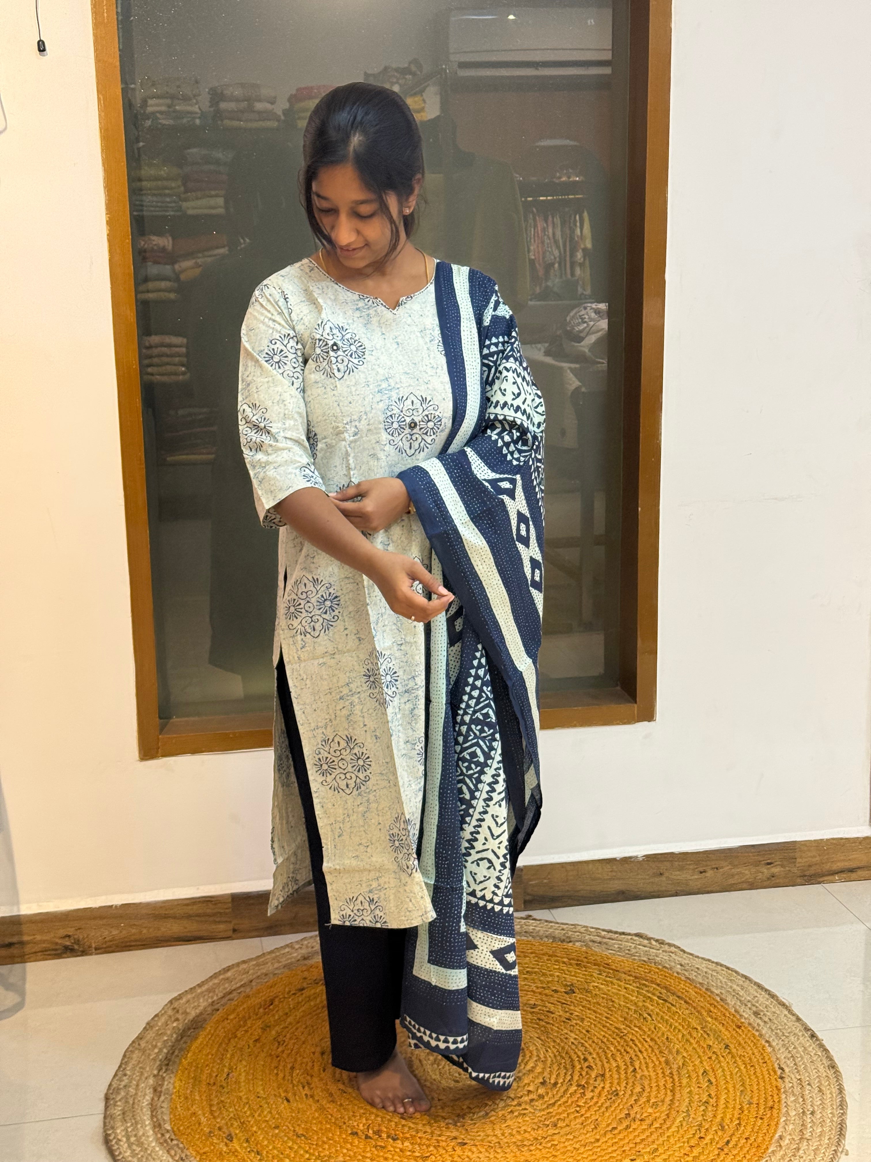 Tanviya 977A