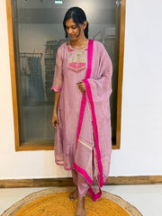Aishwariya 1009