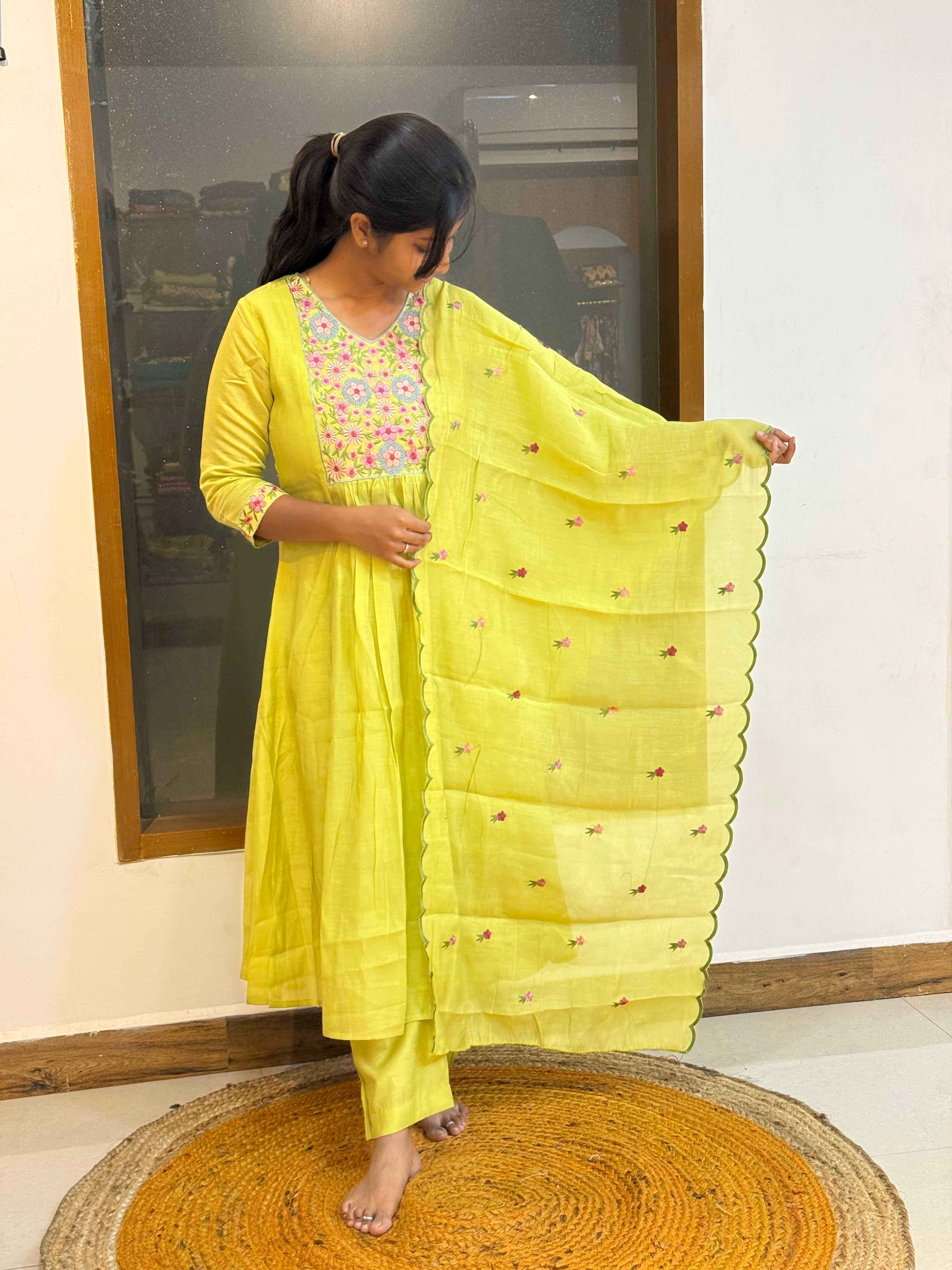 Lavanya 844
