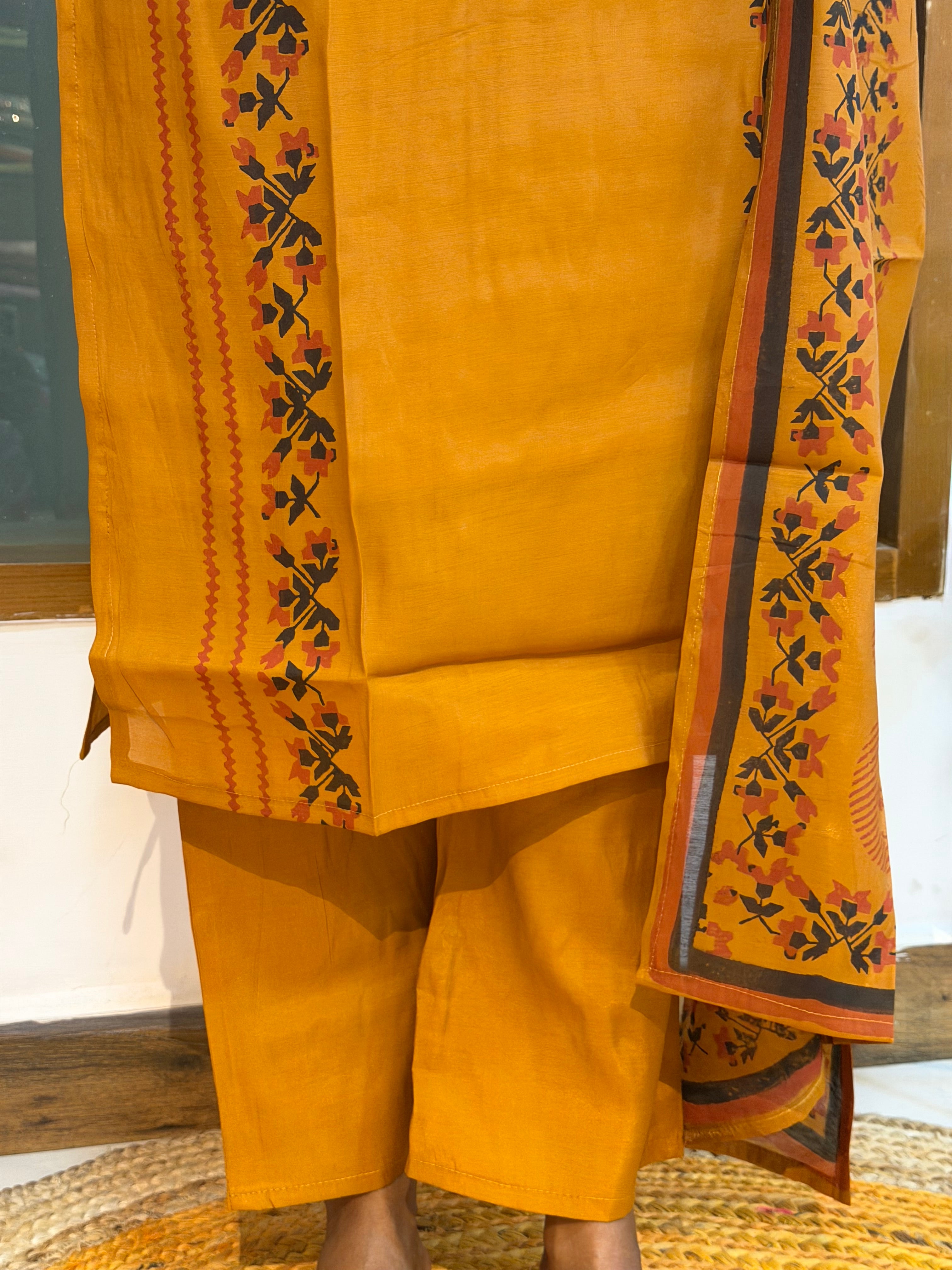 Maithri 1048
