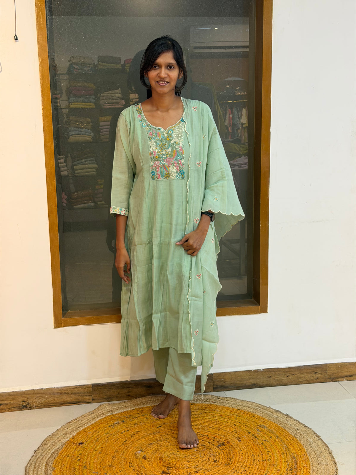 Yaalini 914
