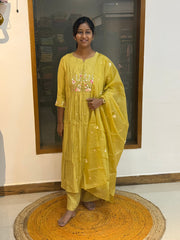 Pranavi 882B