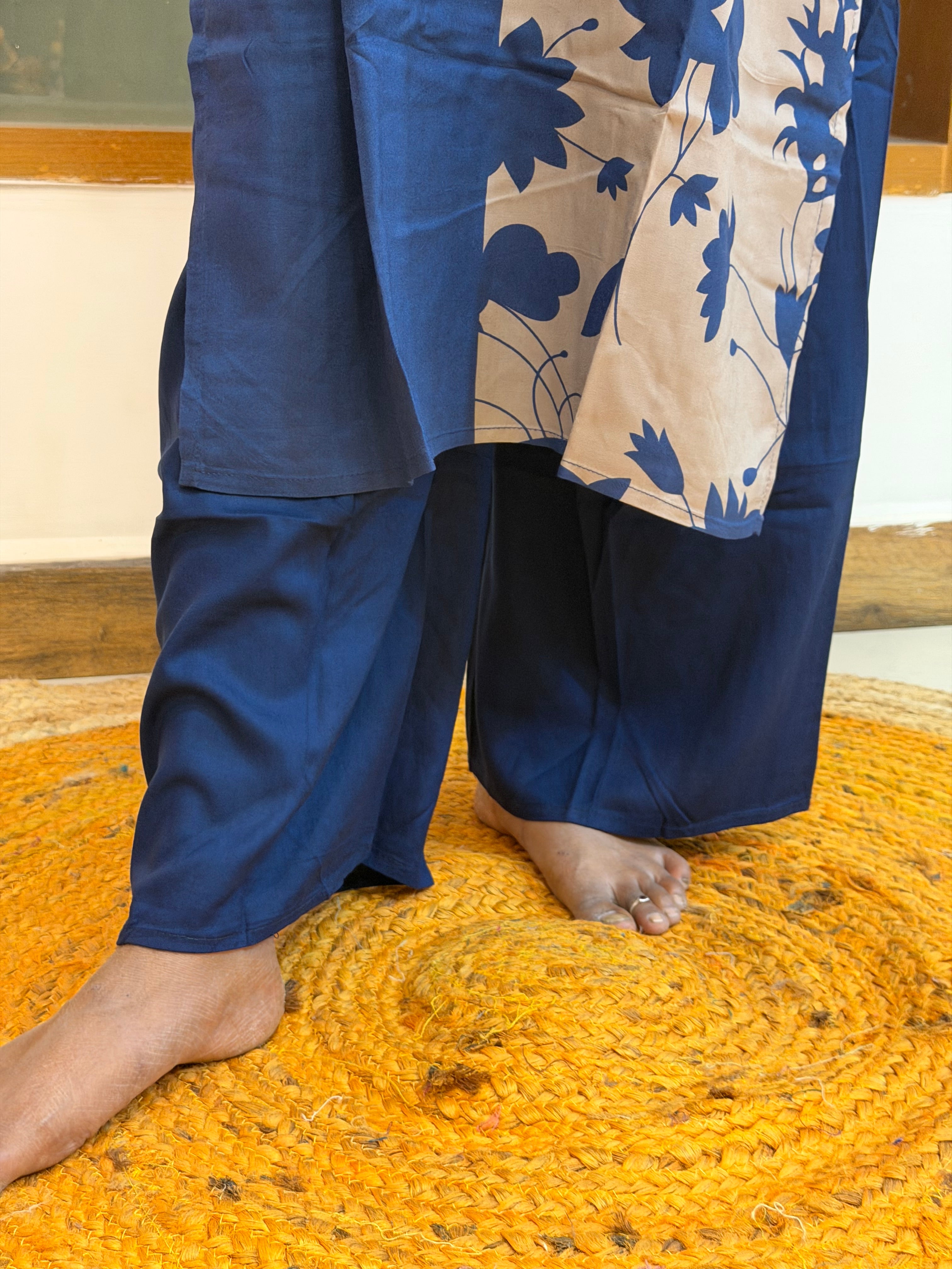 Aavya 913