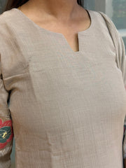 Niramika 923