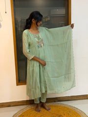 Yaalini 914