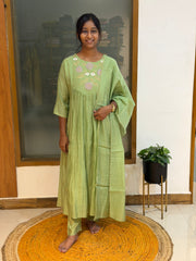 Ivanya 1032B