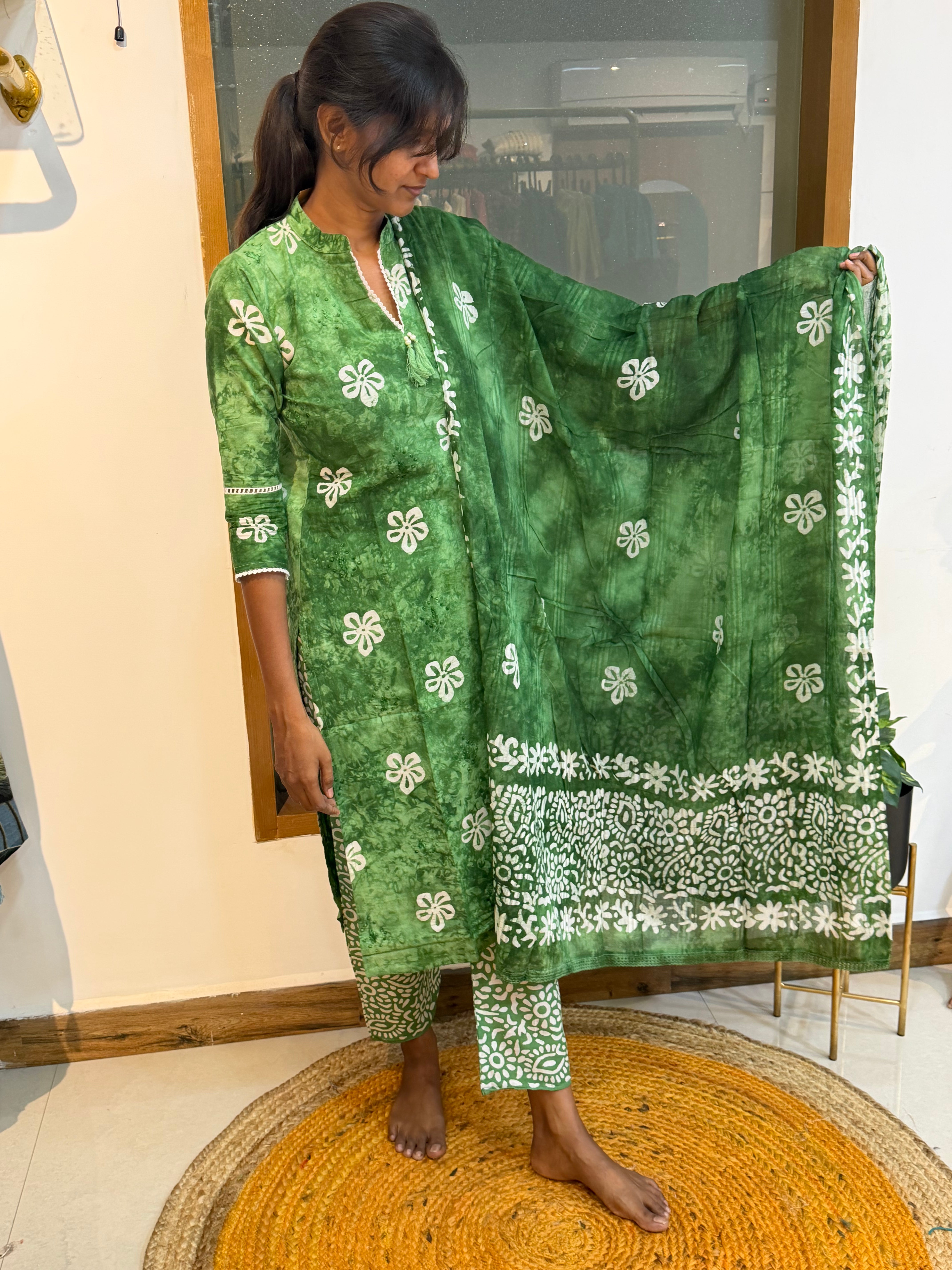 Hasini 720B