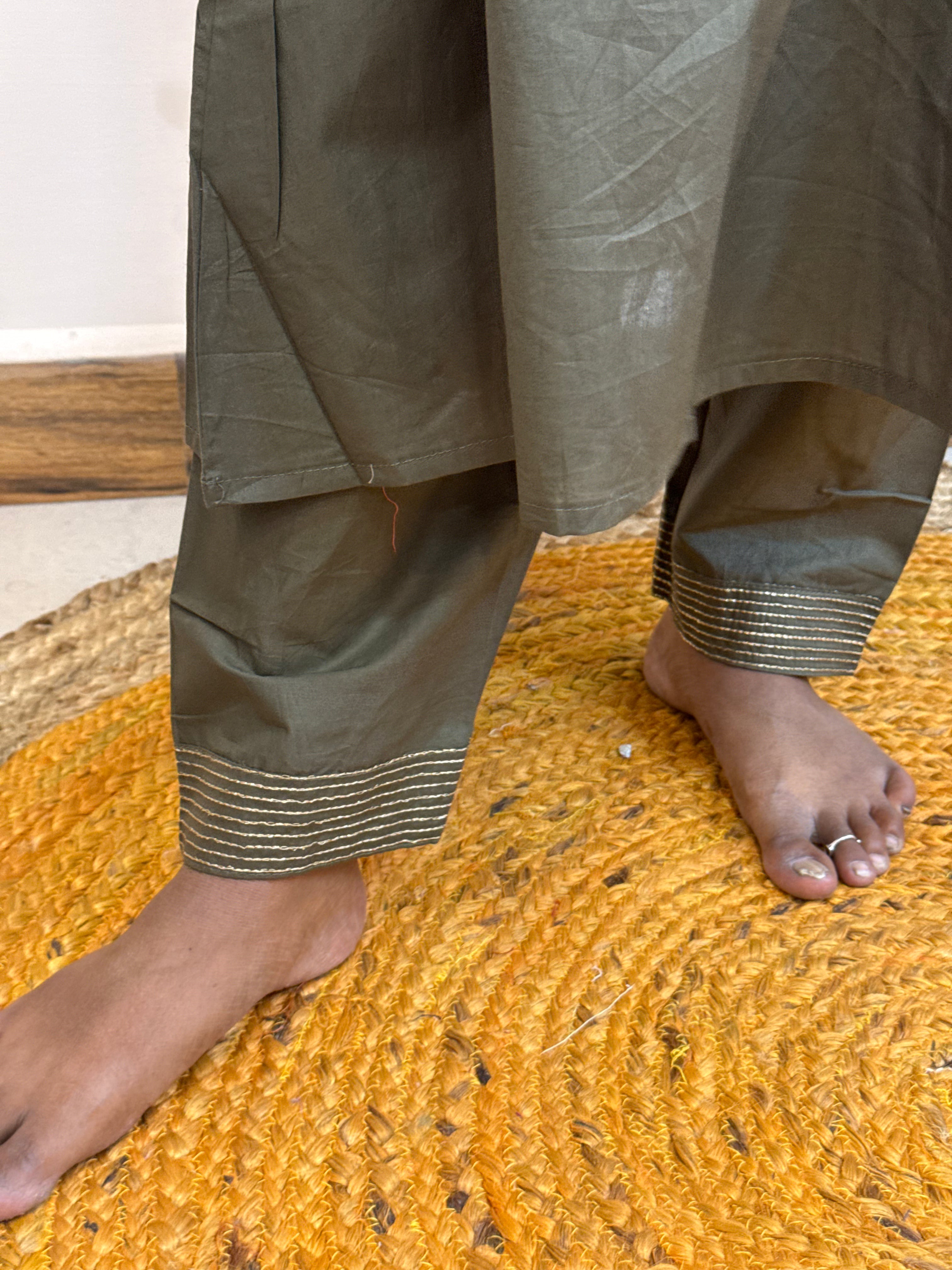 Pragavi 703A