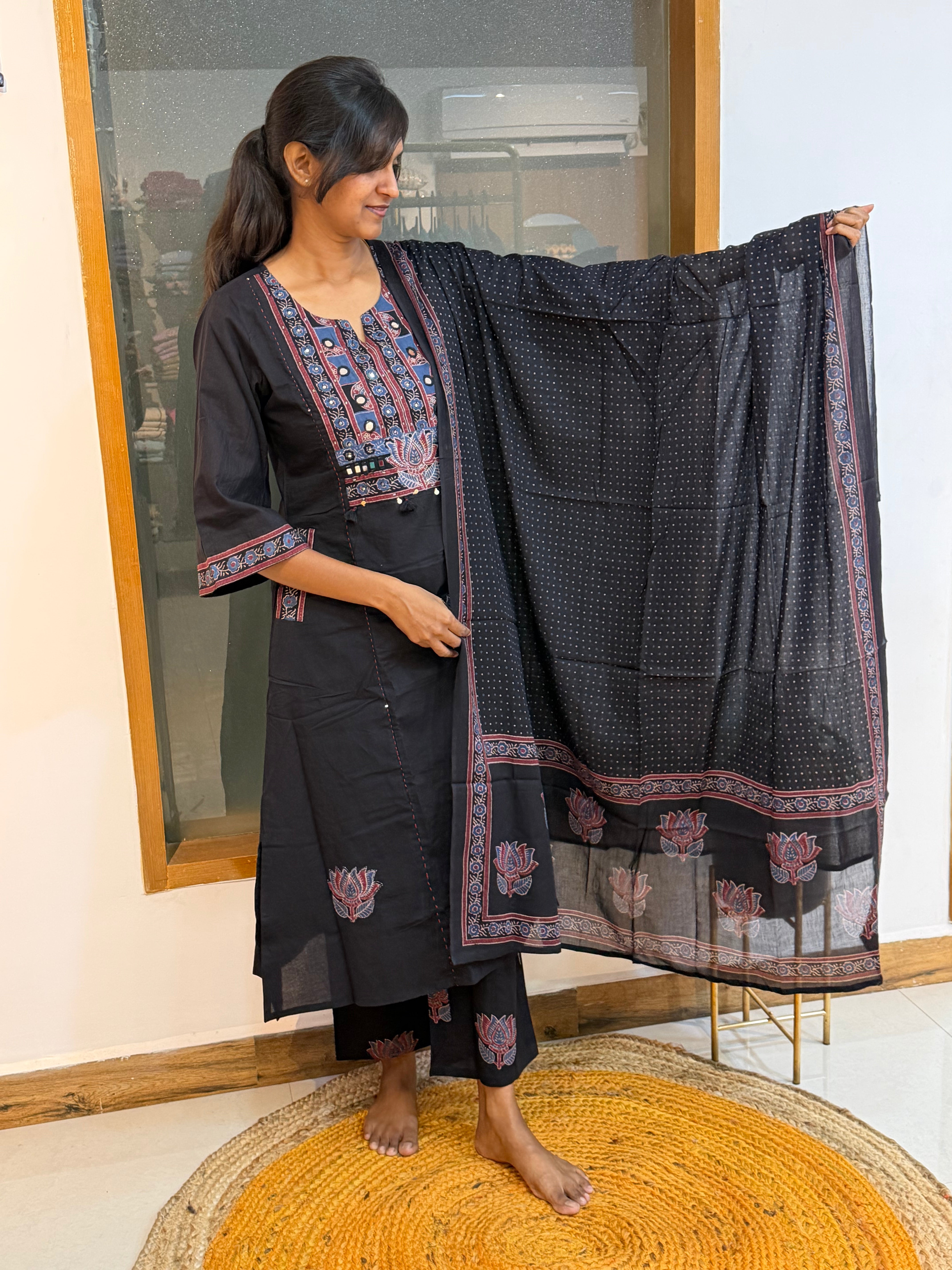 Aaradhana 759