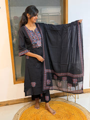 Aaradhana 759
