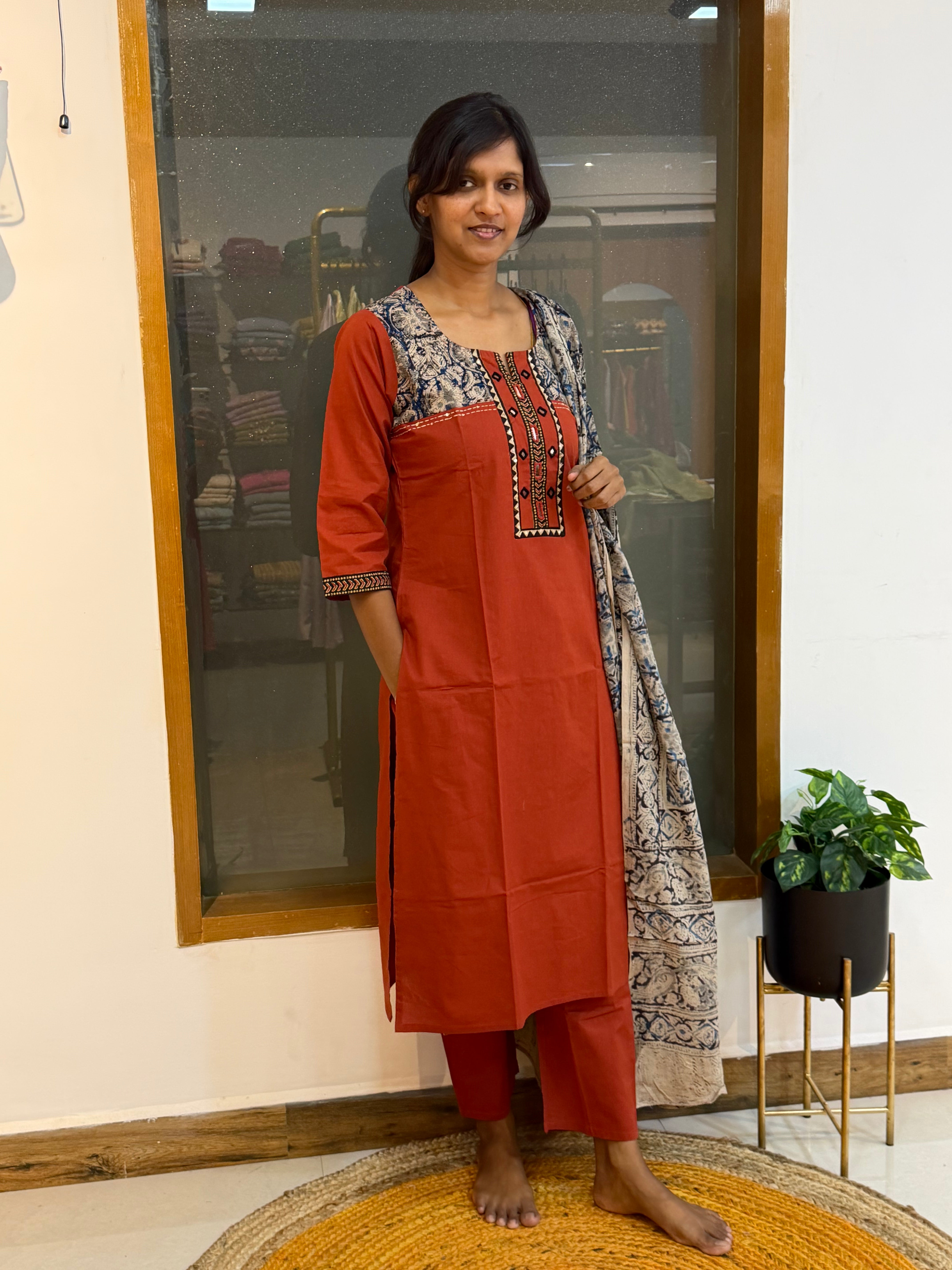Nidhya 756B