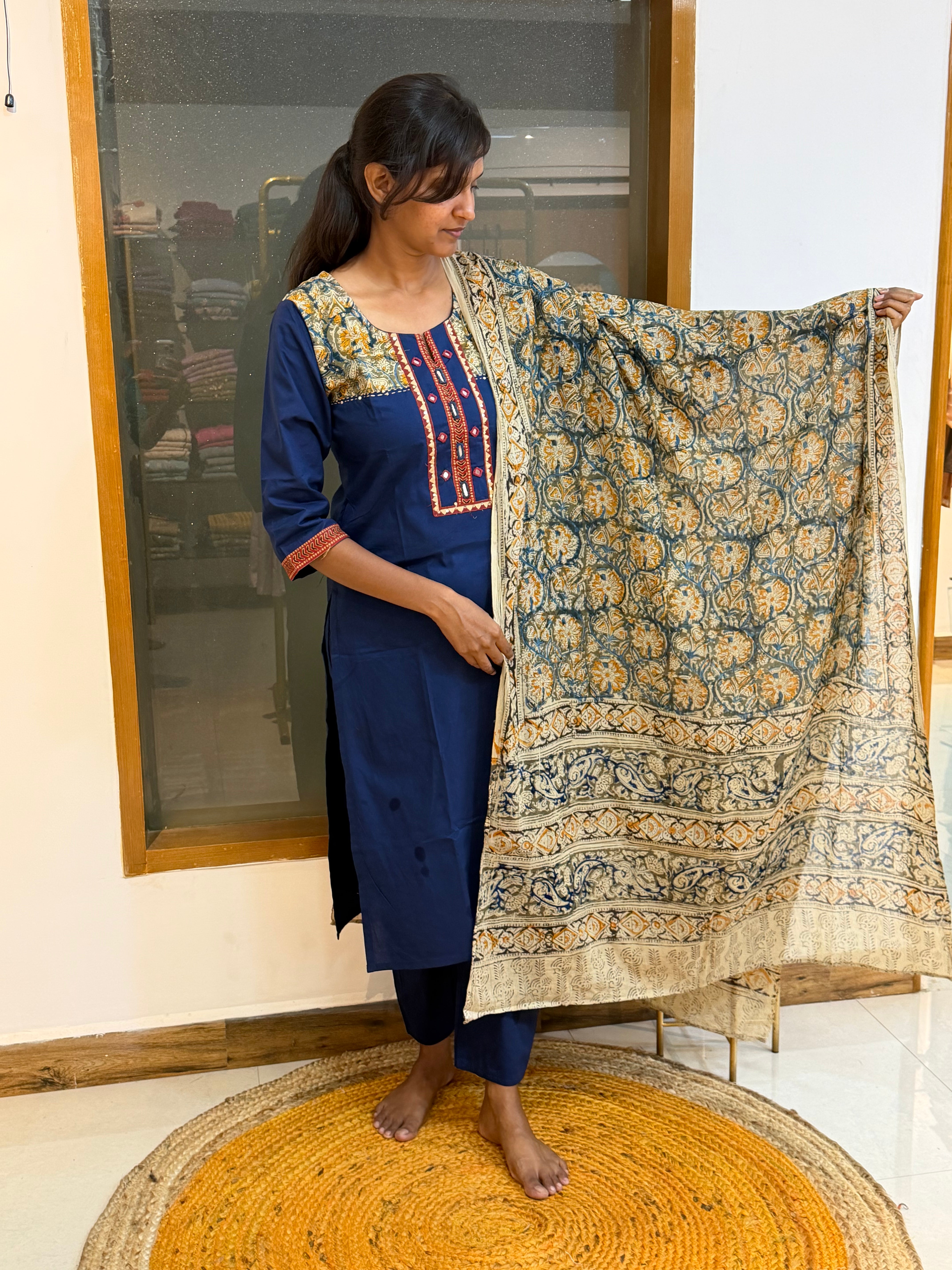 Nidhya 756A