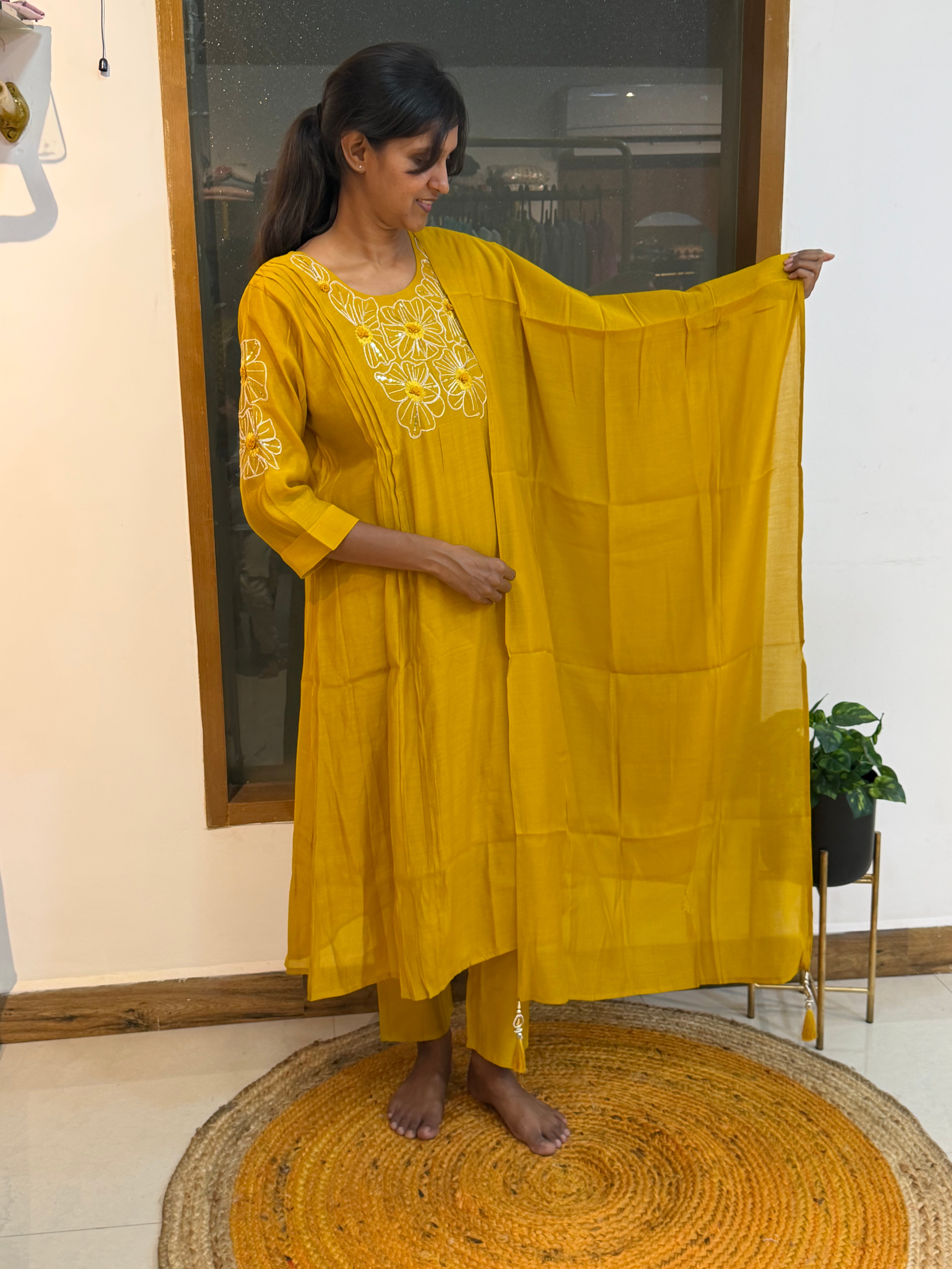 Neha 728