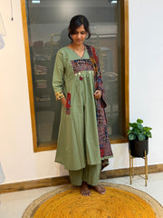 Kavi 779