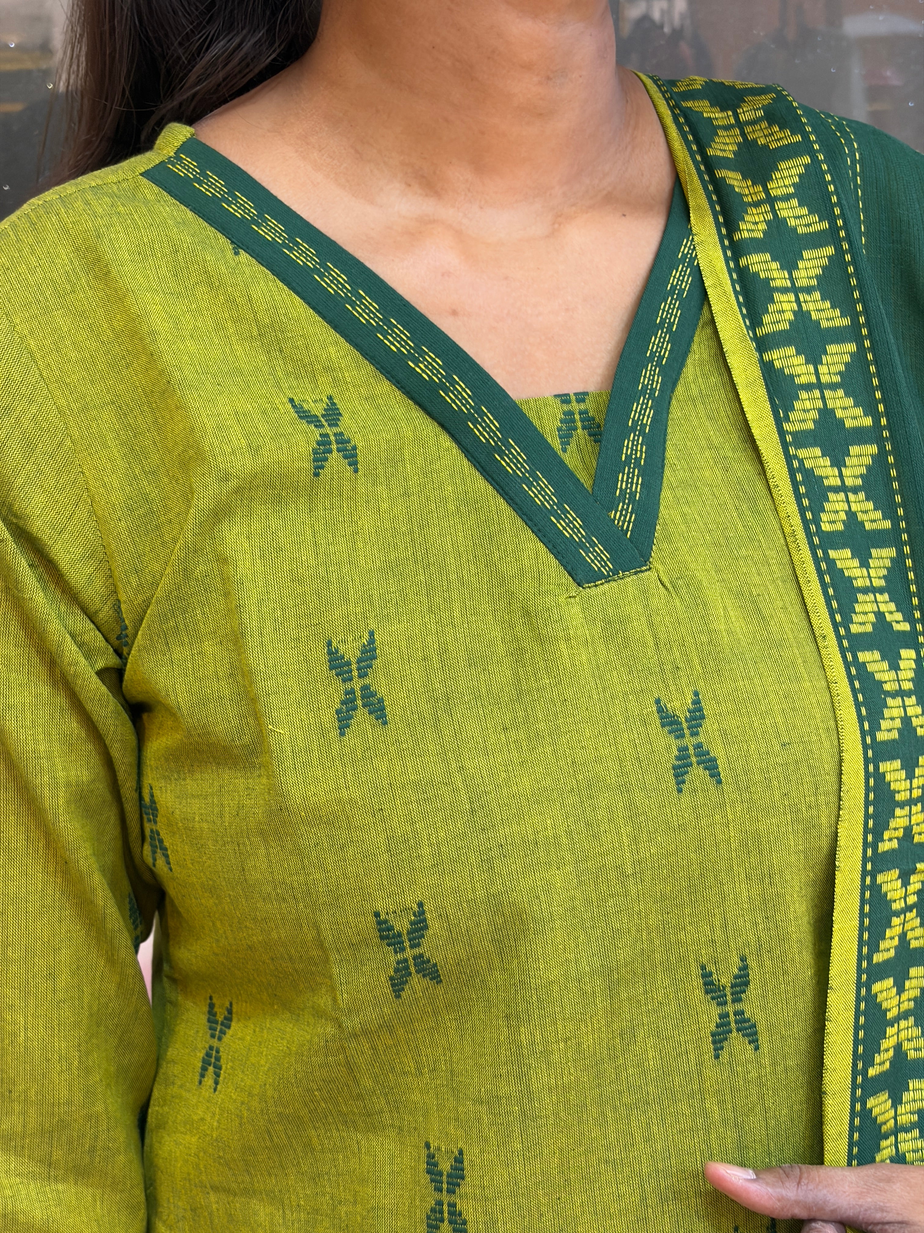 Iniya 612A