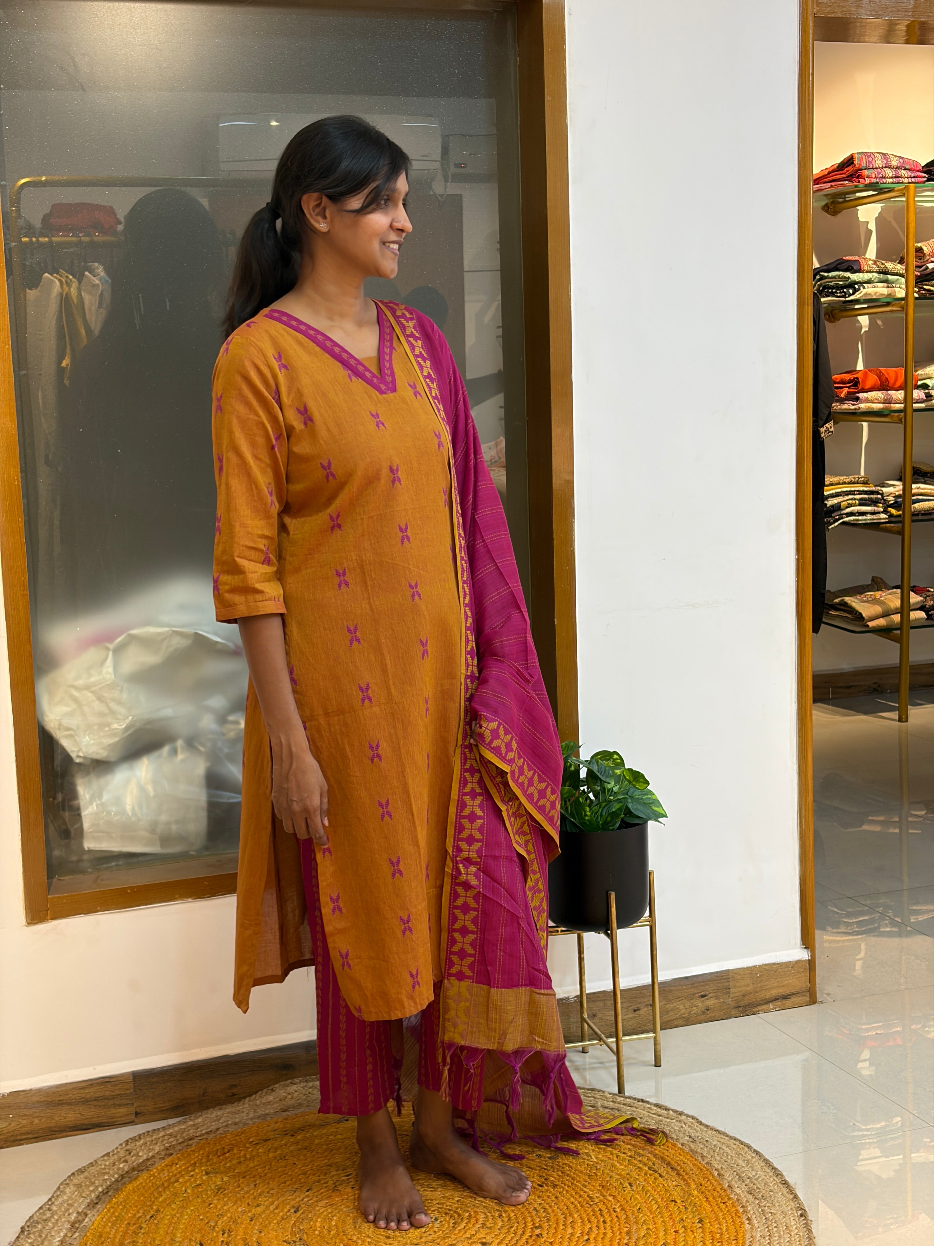 Iniya 612B