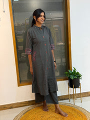 Dhritha 807