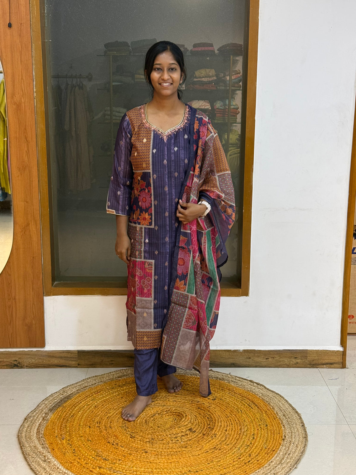 Kandaswarna 1124F