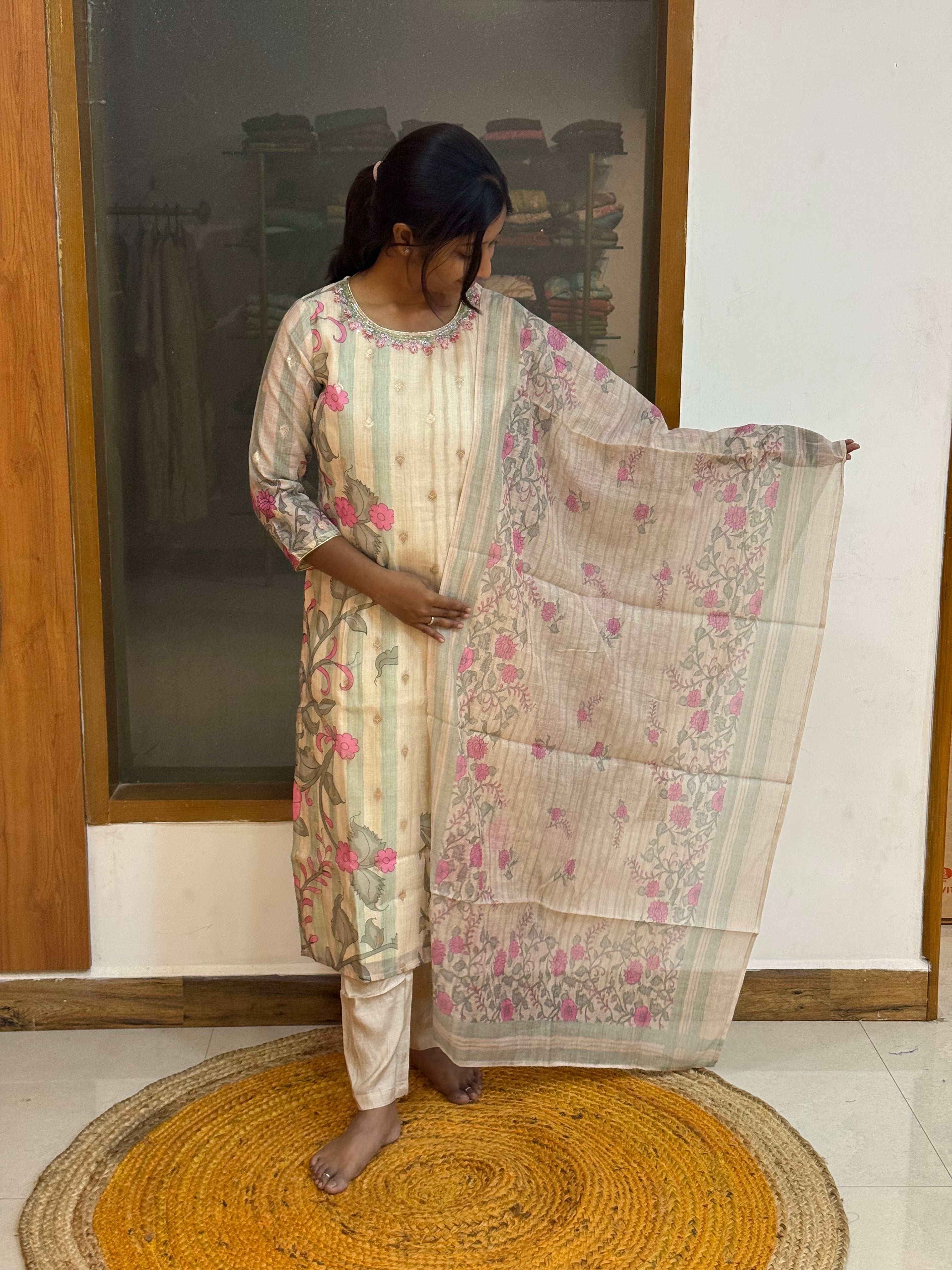 Kandaswarna 1124G