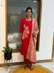 Flora red 596