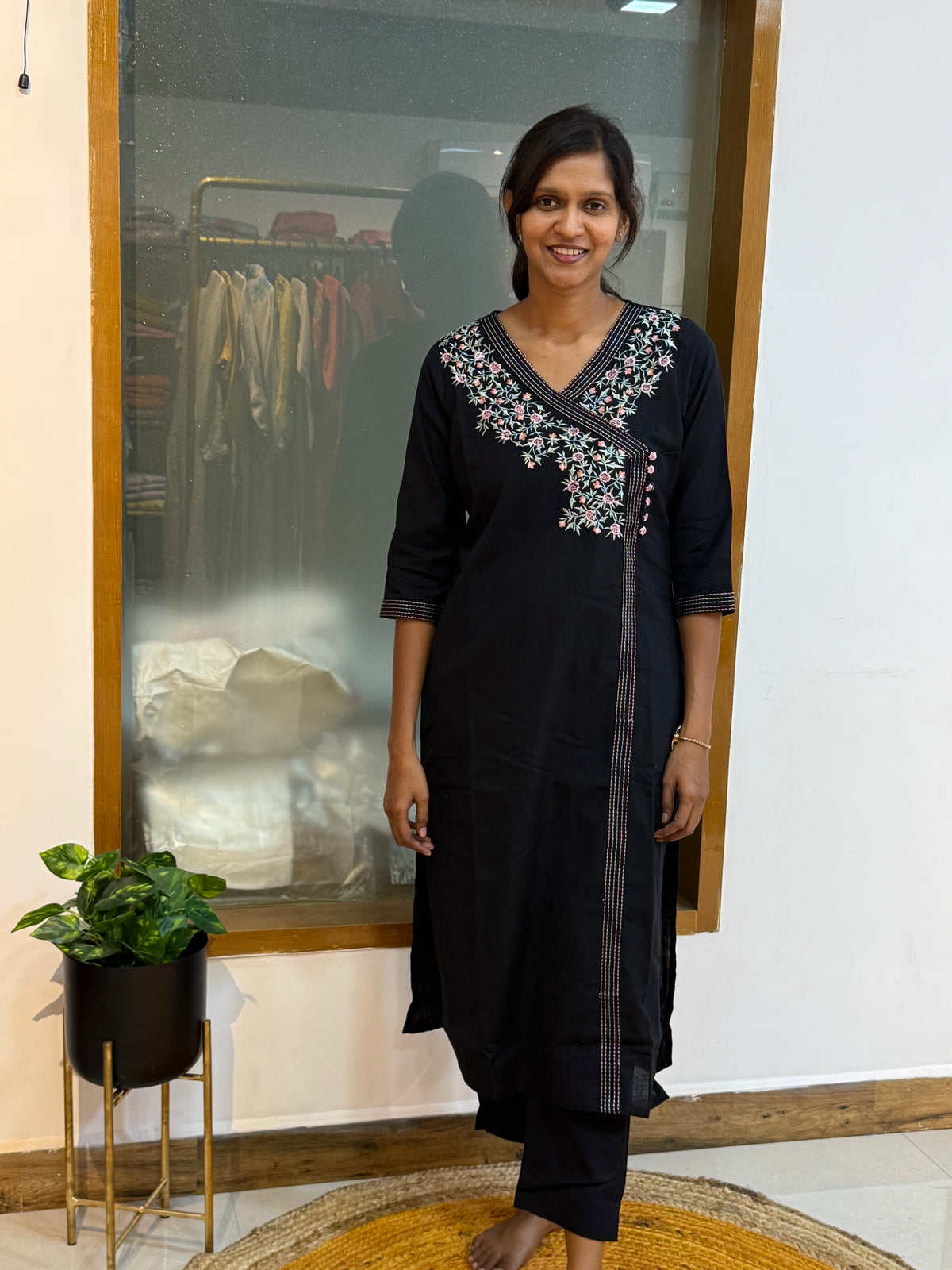 Sitara black 604