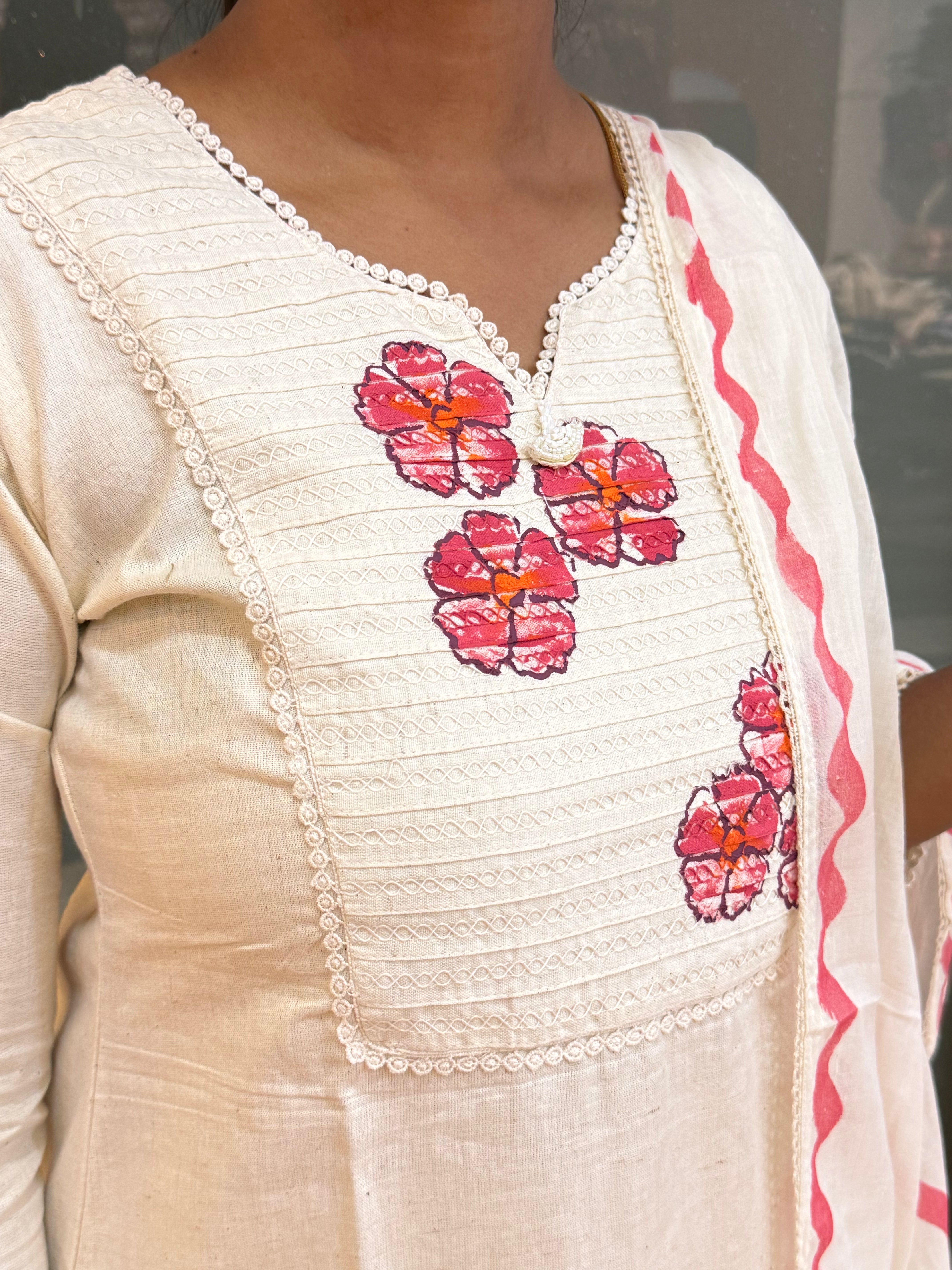 Khadi blooms 630A