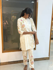 Nidhya 689