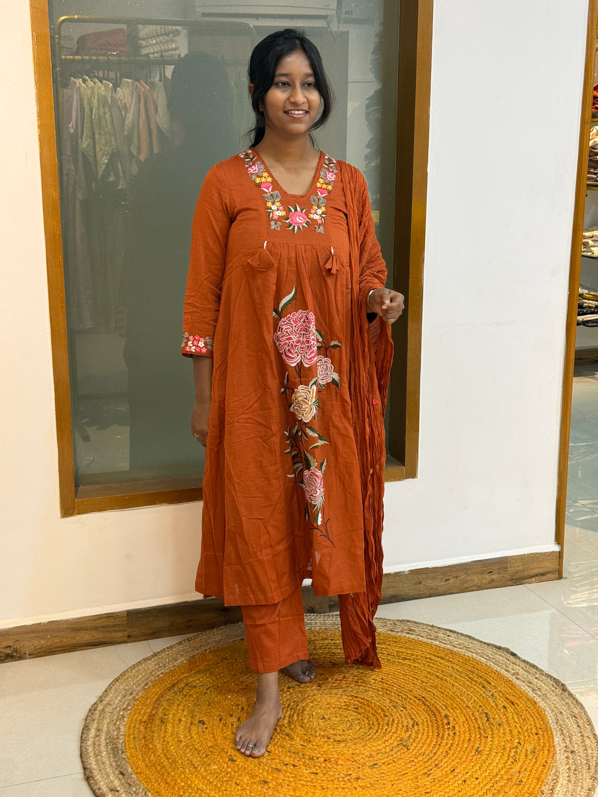 Apsara 692